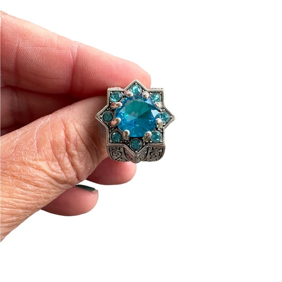 Turquoise Sapphire and Engraved Silver Ring - Picture 7 of 7